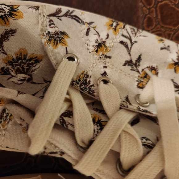 Time and tru sneakers - Picture 3 of 8